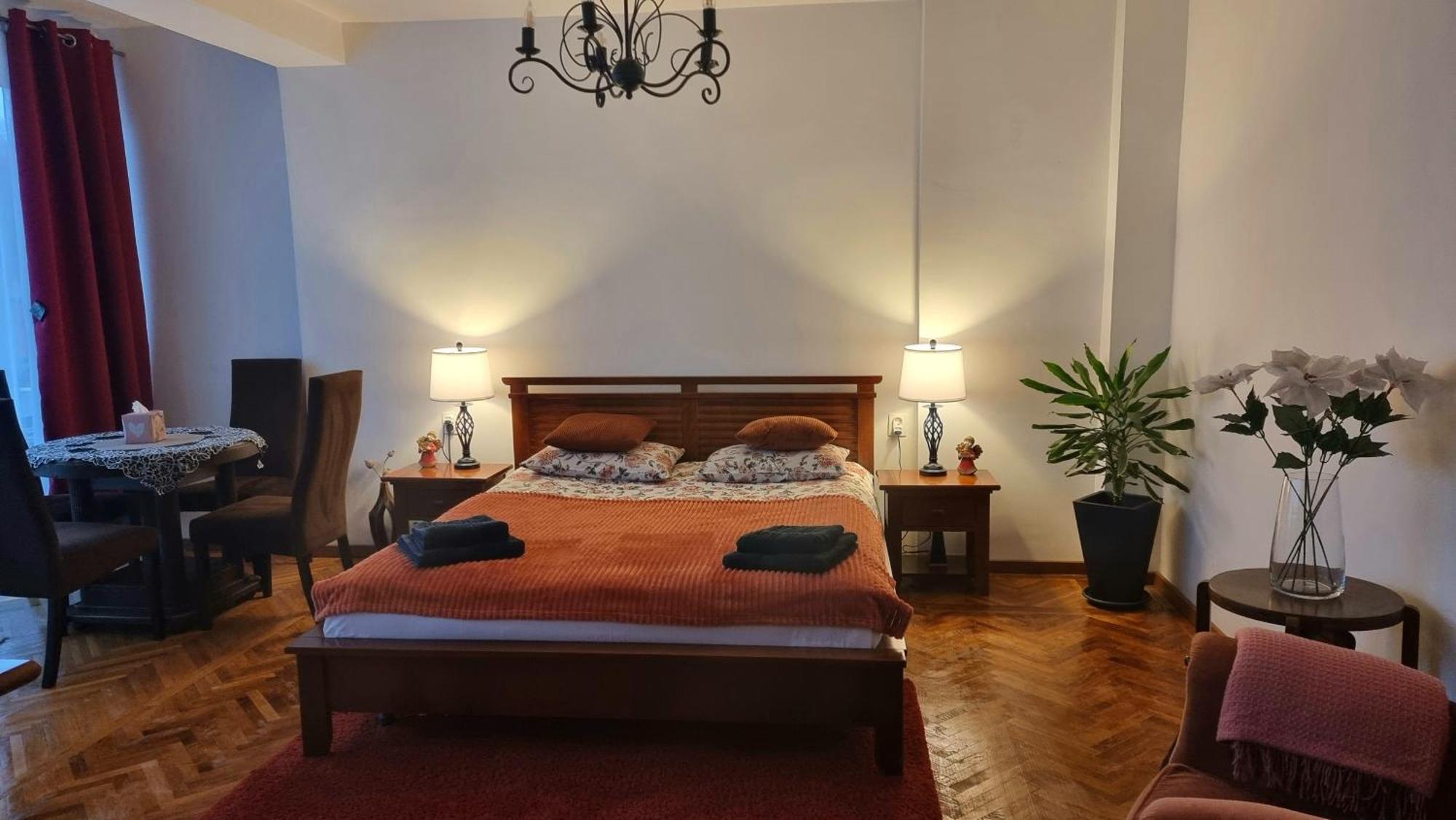 Toma Boutique Apartamento Braşov Exterior foto
