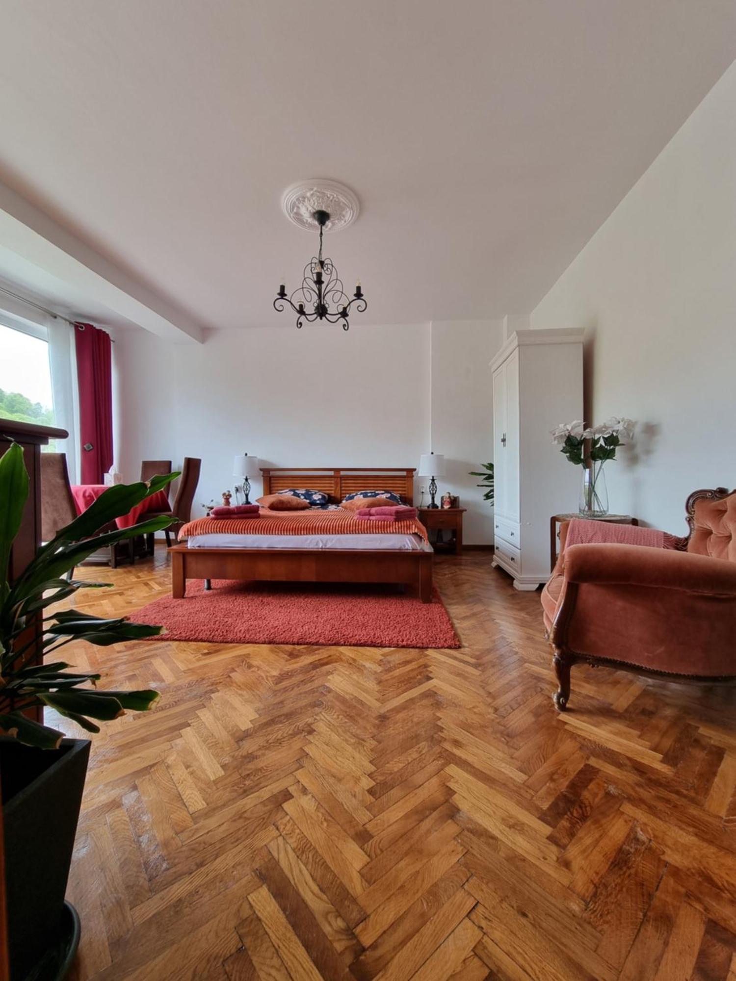 Toma Boutique Apartamento Braşov Exterior foto