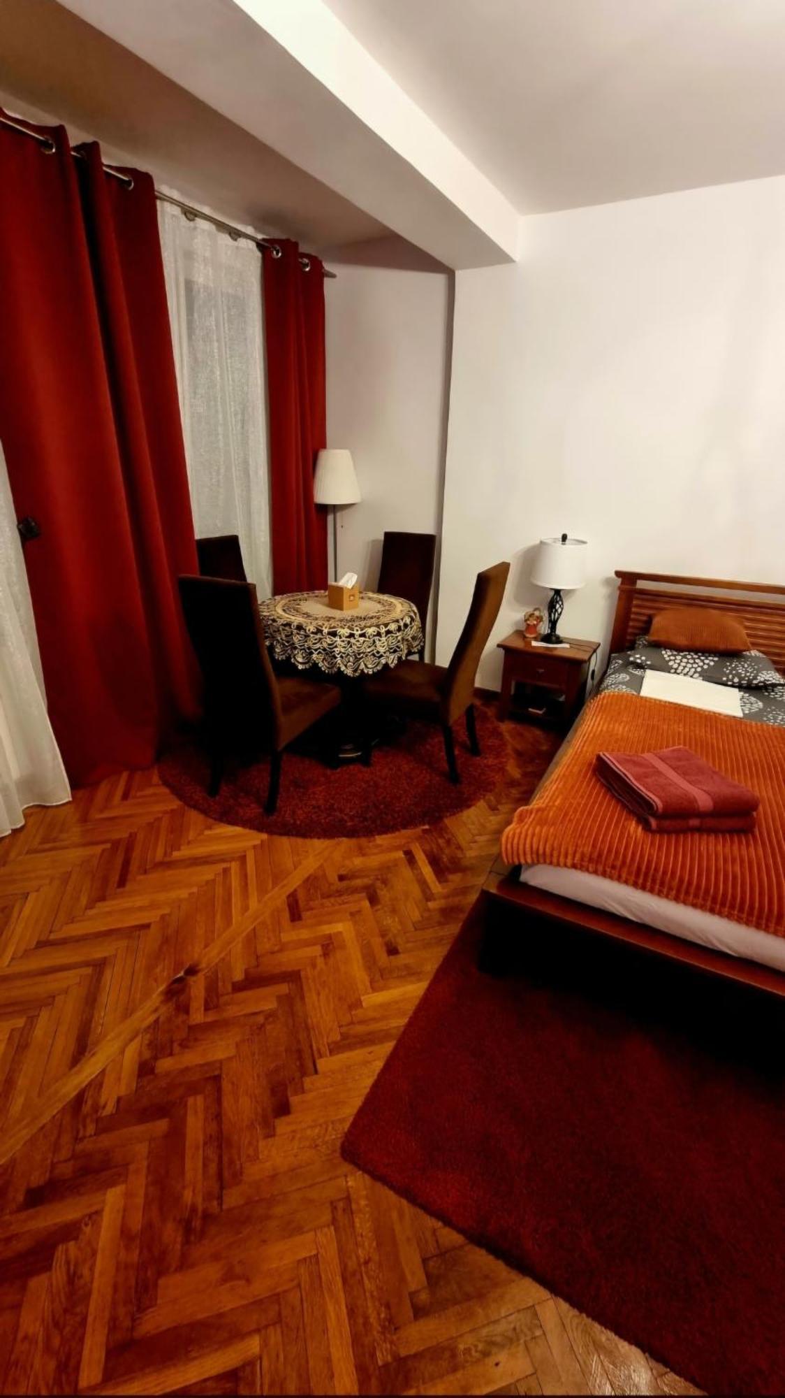 Toma Boutique Apartamento Braşov Exterior foto